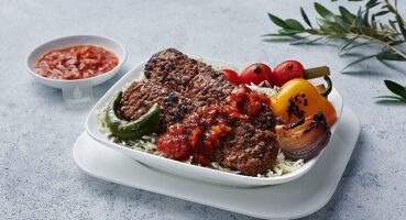 Emirates, 300 yemek tarifinden oluşan vegan mutfağına olan talebin %40 arttığını duyurdu