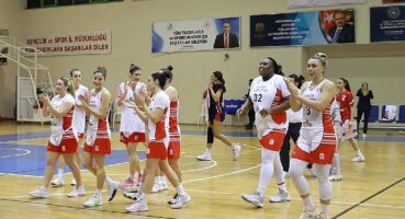 Körfezin incileri, taraftarıyla galibiyeti aldı