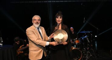 Ayşegül Aldinç Sevilen Şarkılarını Küçüçekmeceliler İçin Söyledi