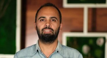 Dr. Öğr. Üyesi Serdar Körük: “Ergenin Sağlıklı Bir Kişilik Gelişimi için Ebeveynleriyle Çatışması Normal"