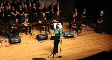 Karşıyakalı Bilge Çınarlar'dan Anadolu Türküleri Konseri