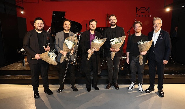 mehmet-ali-sanlikol-quintetten-ney-ile-caz.jpg