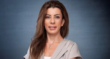 50. yılında 50 genç kadınla mentorluk programına başlıyor