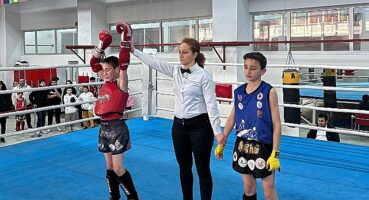 Canikli Sporculardan Gövde Gösterisi