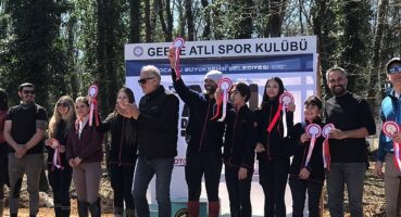 En dayanıklı atlar 120 km'lik parkurda yarıştı