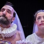 nilufer-belediyesinin-duzenledigi-nilufer-tiyatro-festivalinde-sahnelenen-sirreti-evcillestirmek-oyunu-sanatseverlerden-tam-not-aldi.jpg