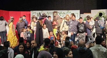 Gölcük Belediyesi kültür-sanat etkinlikleri kapsamında Kervansaray'da sahnelenen “Unutulan Kitap" adlı müzikal, çocuklara eğlenceli anlar yaşattı