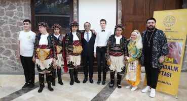 Otizm Farkındalık Haftasına Özel Çocukların Gösterisi Damga Vurdu