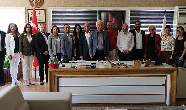 chp-il-yonetiminden-baskan-topalogluna-ziyaret.jpg