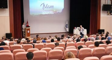 eude-din-ve-deger-olarak-islam-konferansi-duzenlendi.jpg