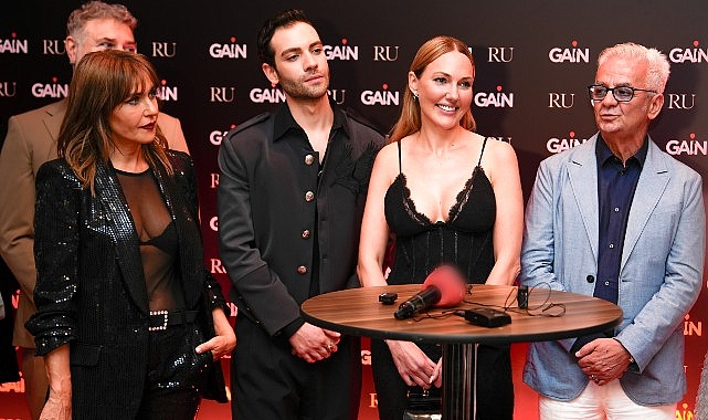 gainin-heyecanla-beklenen-yeni-dizisi-ruya-gorkemli-gala.jpg