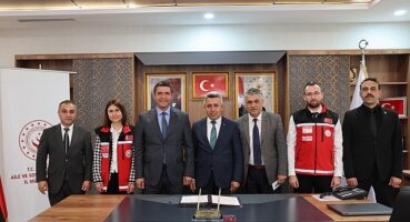 Kandıra Belediye Başkanı Erol Ölmez her yıl 15 Mayıs’ta tüm dünyada kutlanan Aile Haftası münasebetiyle Kandıralı yeni evlenecek çiftlere yeni bir hizmetin müjdesini verdi.