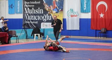 Sivas Belediyesi öncülüğünde düzenlenen “Uluslararası Muhsin Yazıcıoğlu Güreş Festivali" başladı