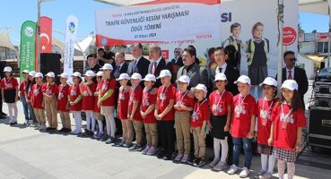Toyota Otomotiv Sanayi Türkiye Trafik Güvenliği Resim Yarışmasıyla Genç Yetenekleri Ödüllendirdi