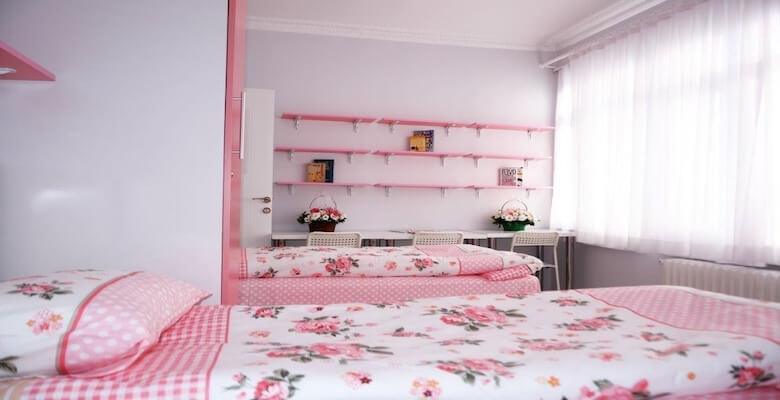 İstanbul'da Kız Öğrenci Yurdu: Akdeniz ile Konforlu Yaşam